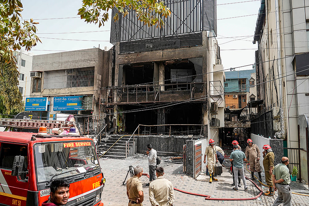 Eye hospital charred in Delhi