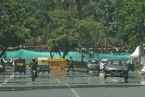 Weather Heatwave in Delhi