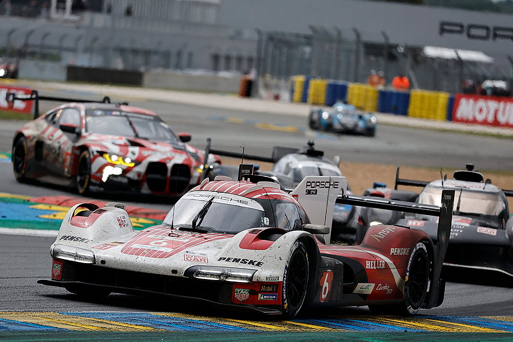France Le Mans Auto Racing photos_7