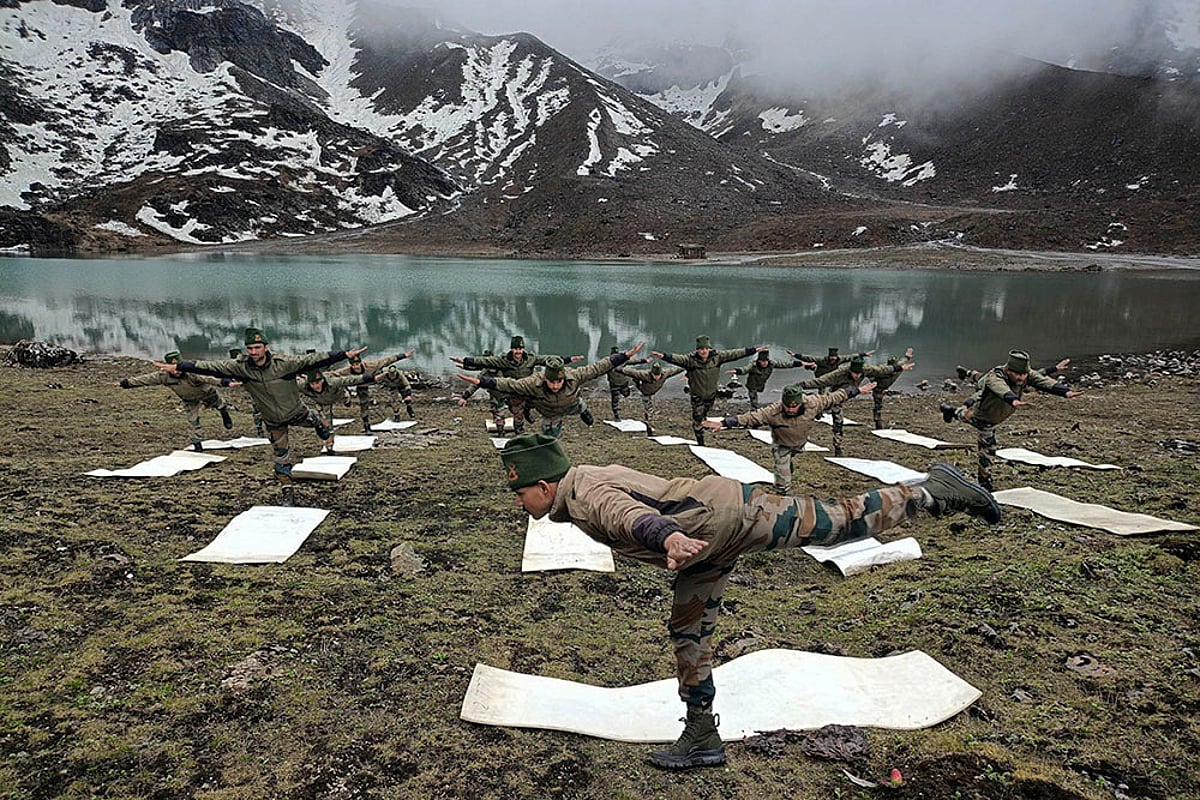 10th International Day of Yoga Day celebrations Photos_1