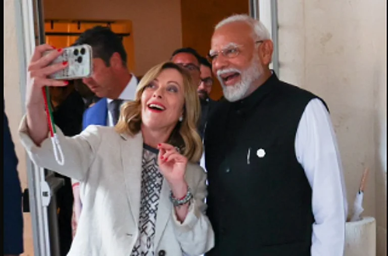 Italian PM Giorgia Meloni and PM Modi on the sidelines of G7 Summit. - X/@ANI