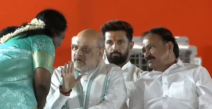 X : Screengrab from the video of Amit Shah's interaction with Tamilisai. 
