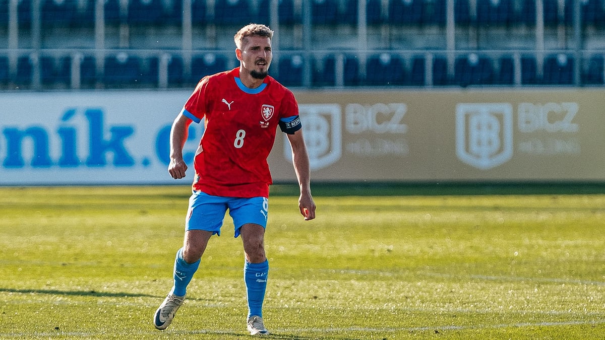 X | Czech Republic  : Czech Republic midfielder Michal Sadilek. 
