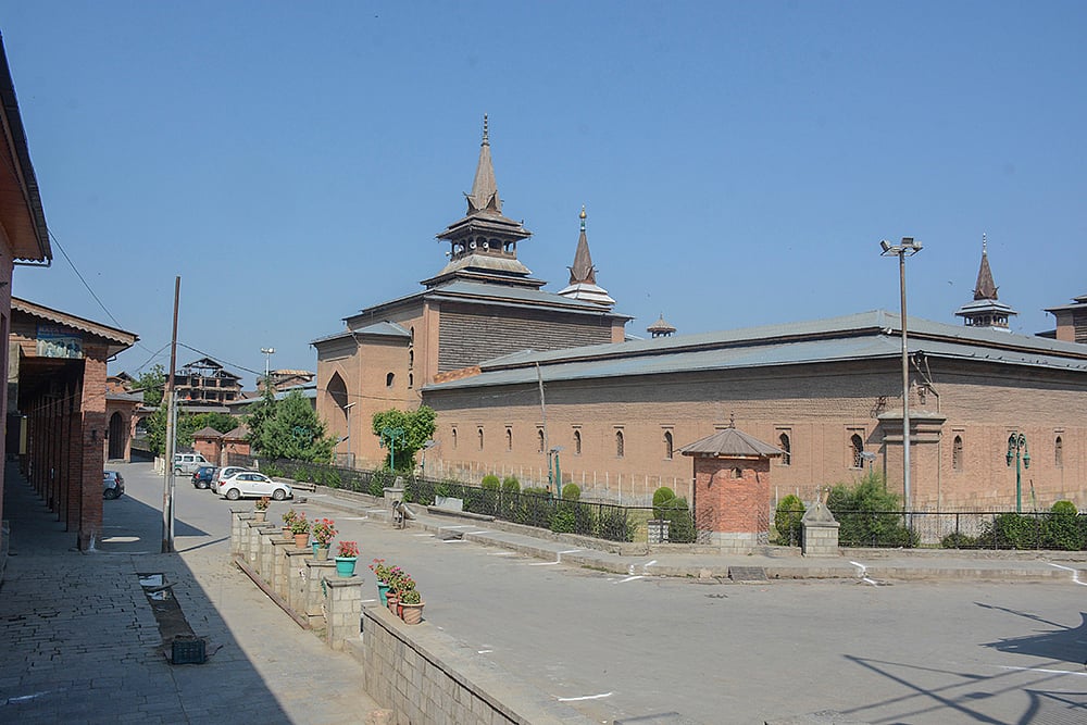 Srinagar Jamia Masjid on EID day