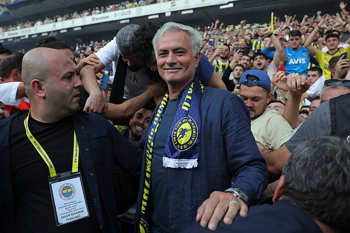 Fenerbahce new coach Jose Mourinho photo_1