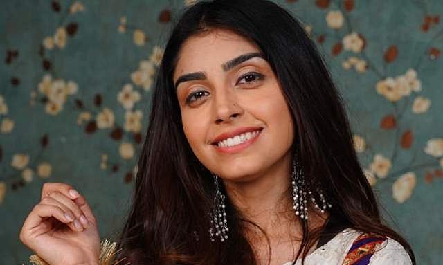 X : Twinkle Arora