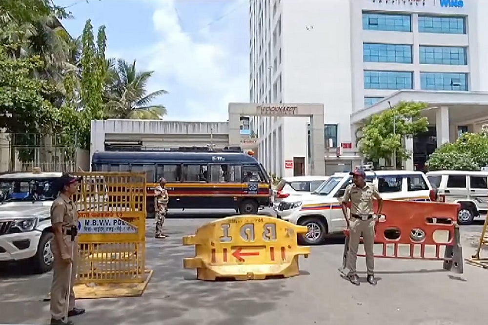 Security at Wockhardt Hospital in Mumbai