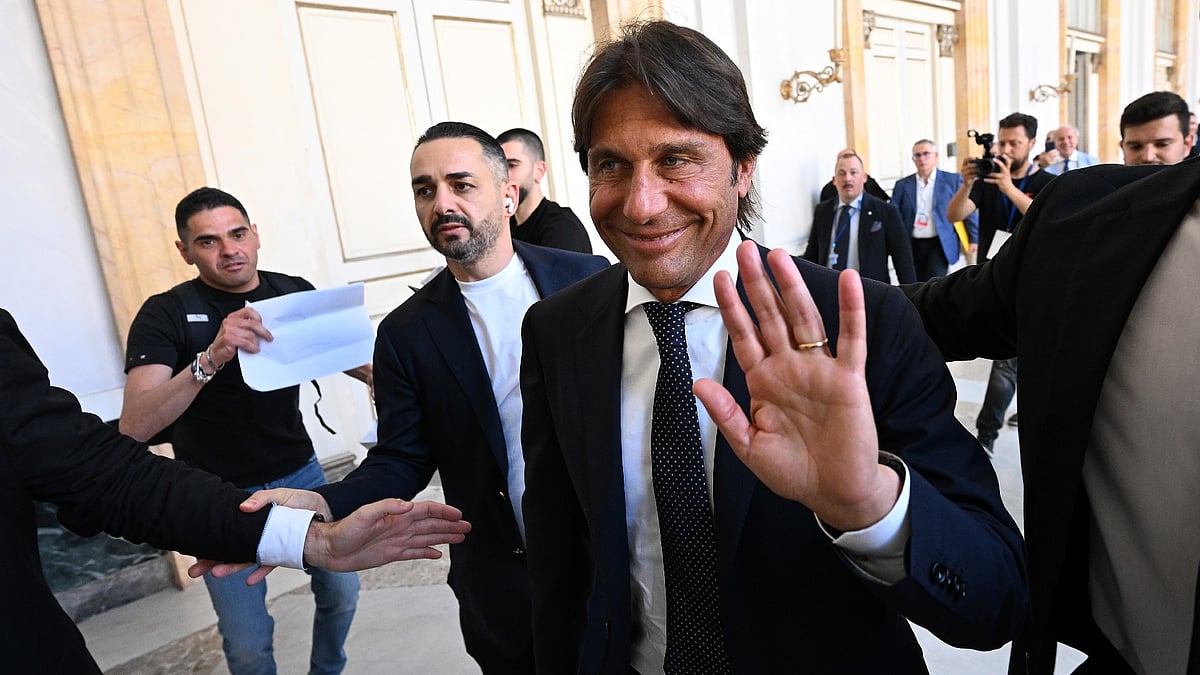 New Napoli head coach, Antonio Conte at his unveiling