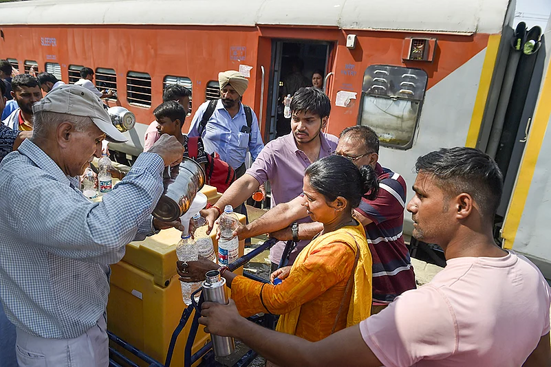 North India Heatwave Pics_6