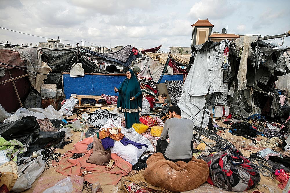Photo: Getty Images :  Israeli shelling of a refugee camp in Rafah, Gaza, on May 28, 2024