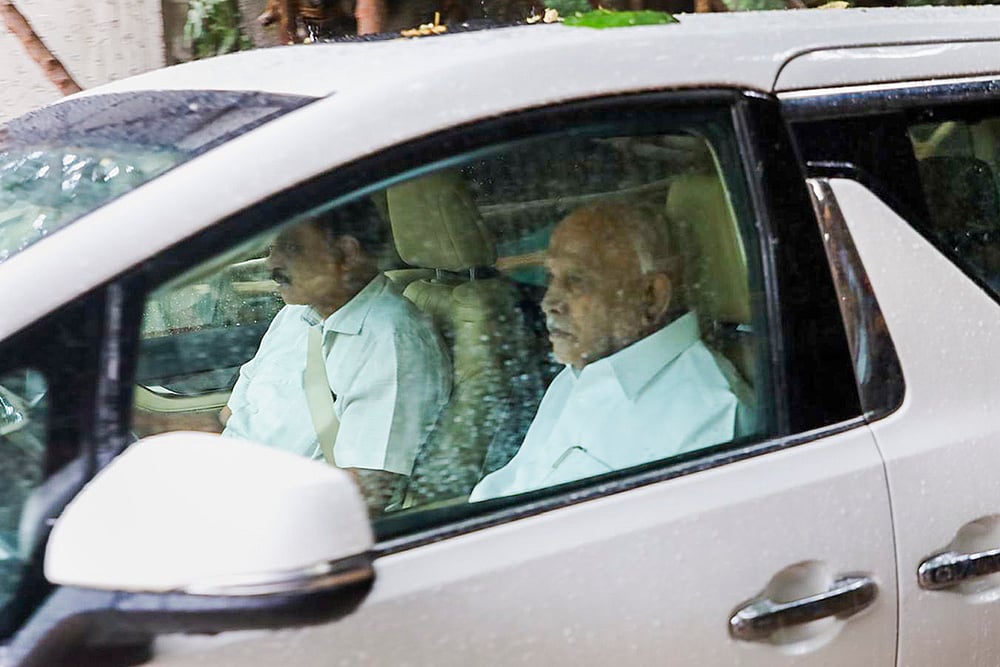 B.S. Yediyurappa at CID office