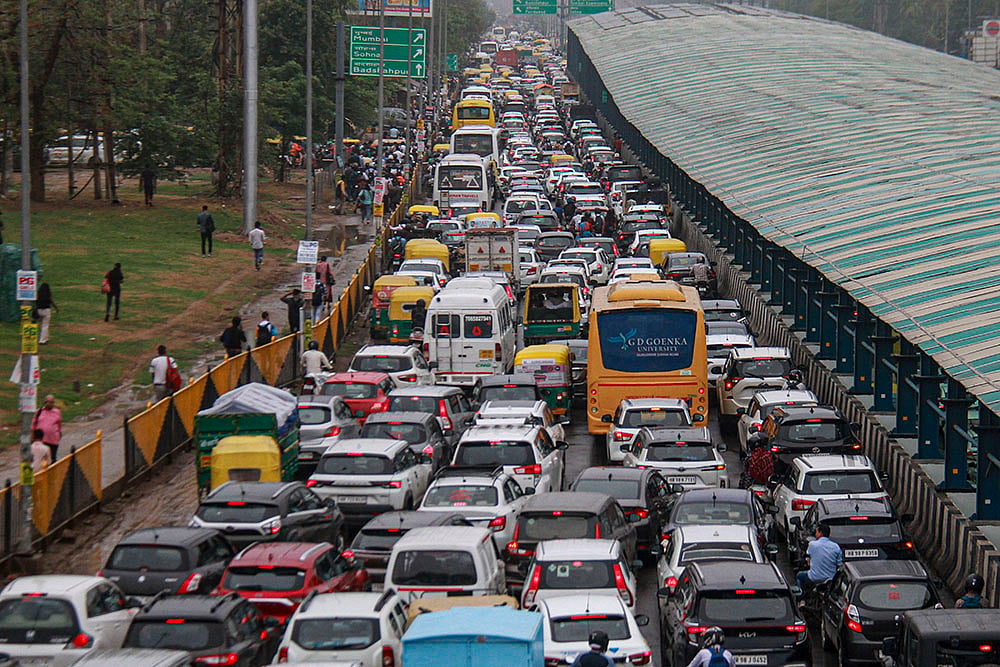 Traffic jam on Sohna Road after Rains
