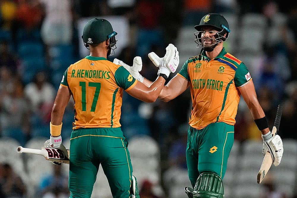 Photo: AP/Ricardo Mazalan : T20 Cricket WCup Afghanistan South Africa