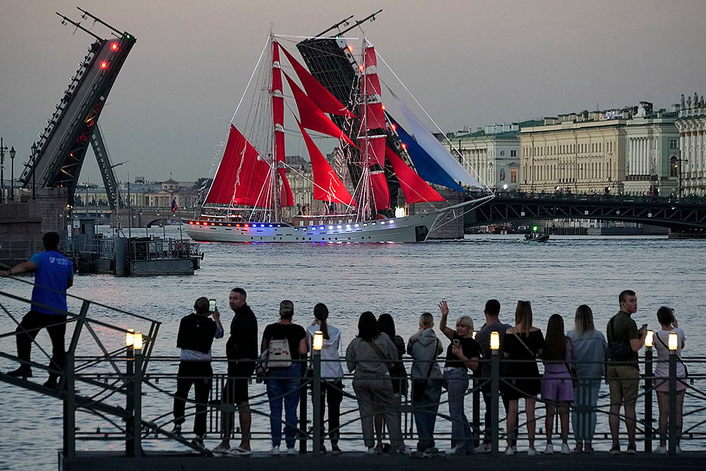 Russia Scarlet Sails Photos_8