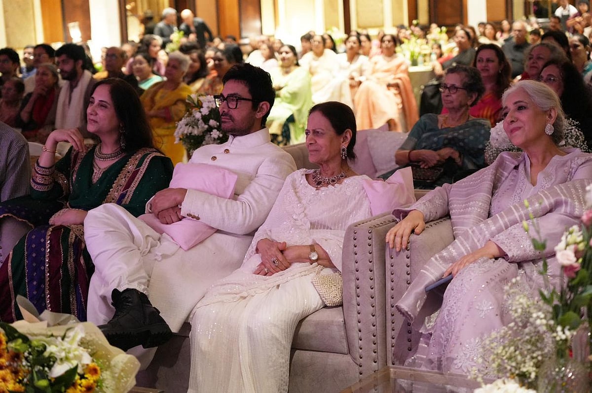 Aamir Khan And Zeenat Hussain