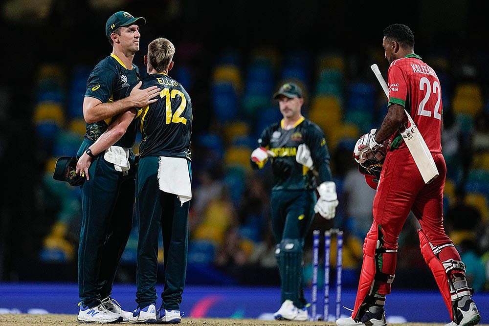Photo: AP/Ricardo Mazalan : T20 Cricket WCup AUS vs OMA