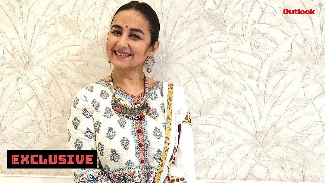 Instagram : Divya Dutta
