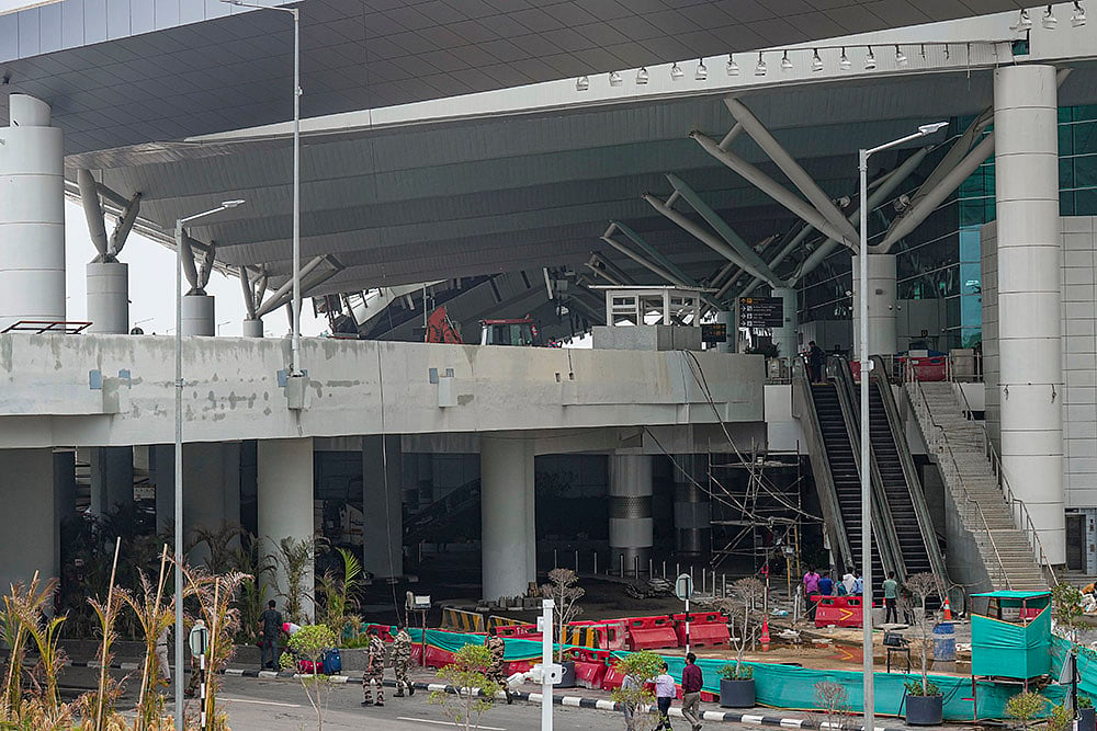 Canopy collapses at Delhi airports Terminal-1