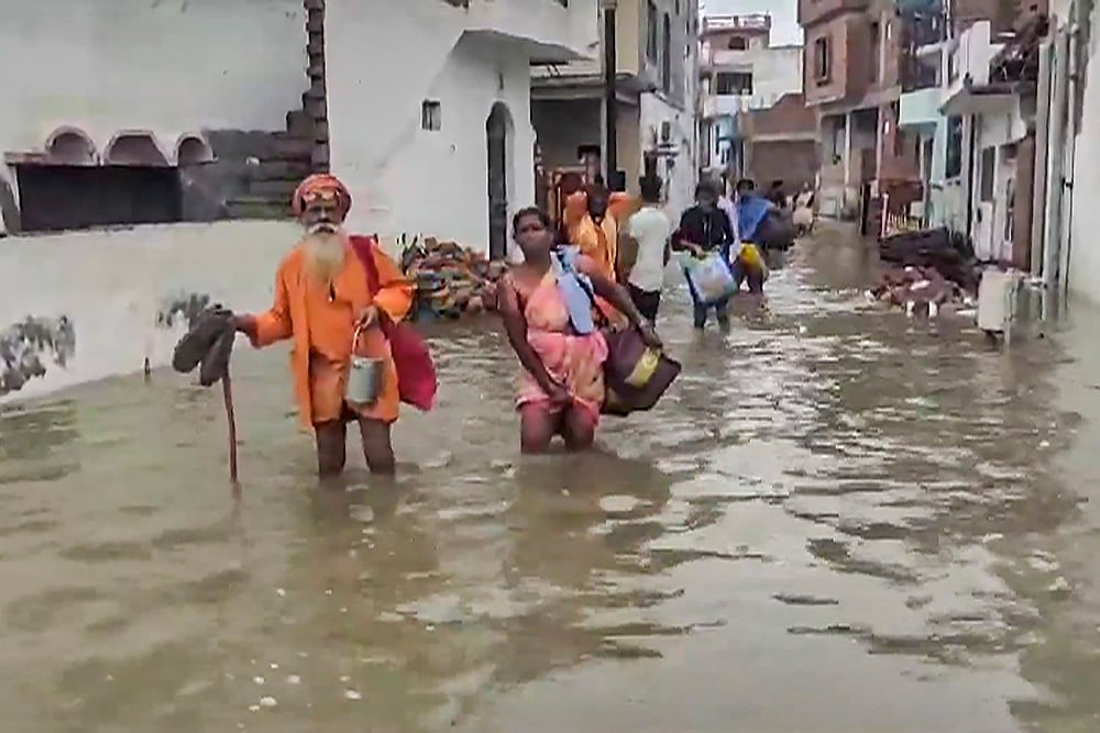Ayodhya Waterlogging due to Rains photo_5
