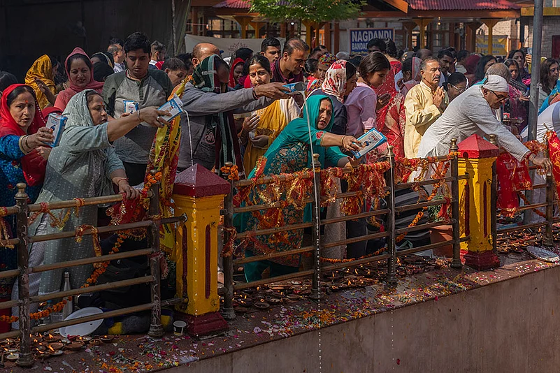 Kheer Bhawani Mela