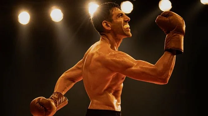 A still of Kartik Aaryan from Chandu Champion