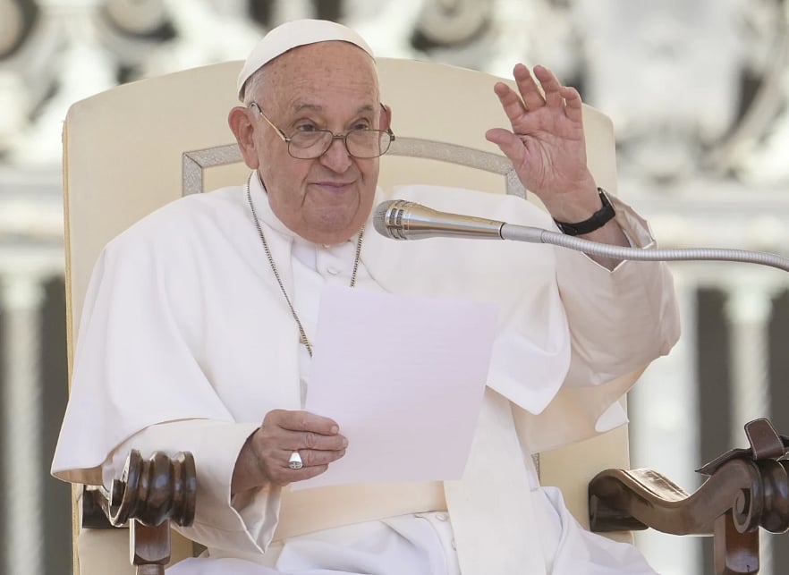 AP : Pope Calls Drug Traffickers 'Murderers" |