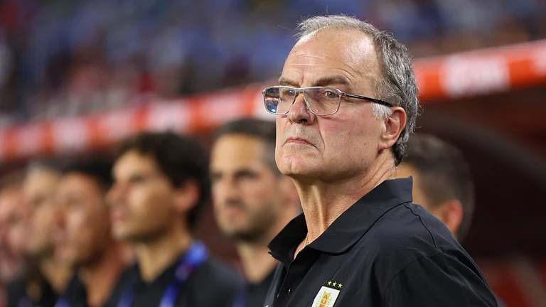 Marcelo Bielsa has said Uruguay must improve at the Copa America - null