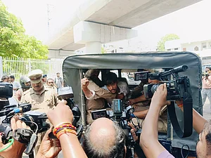 Photo via Vishal Singh : Vishal Singh leading the protest at Lucknow University