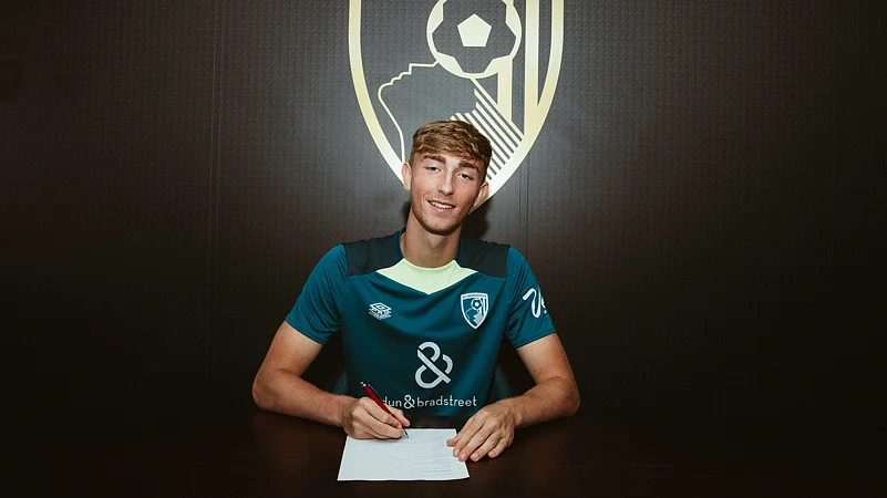 Dean Huijsen, AFC Bournemouth, Football