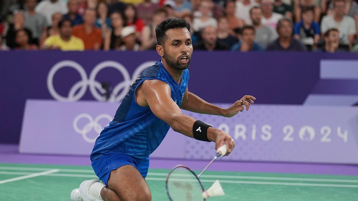 India's H.S. Prannoy plays against Vietnam's Le Duc Phat during their men's singles badminton group stage match at the 2024 Summer Olympics. - AP Photo/Dita Alangkara