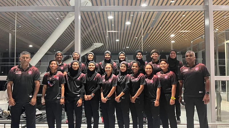 Malaysia-Womens-Cricket-Team