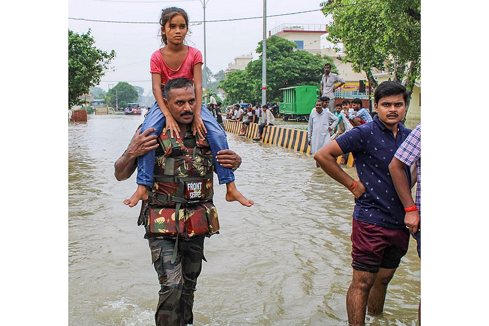 Army personnel during Rescue and relief operation in Shahjahanpur