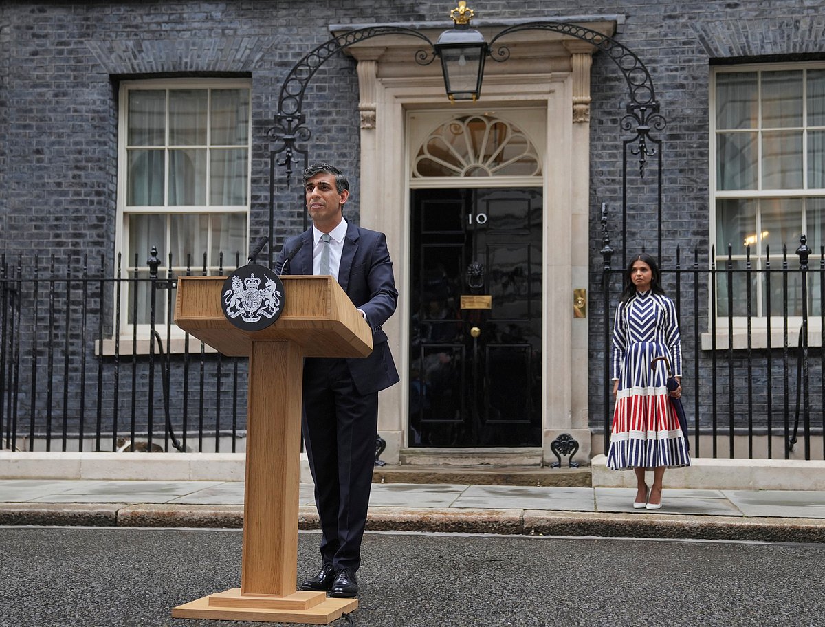 Kin Cheung : 
Rishi Sunak speaking outside 10 Downing Street