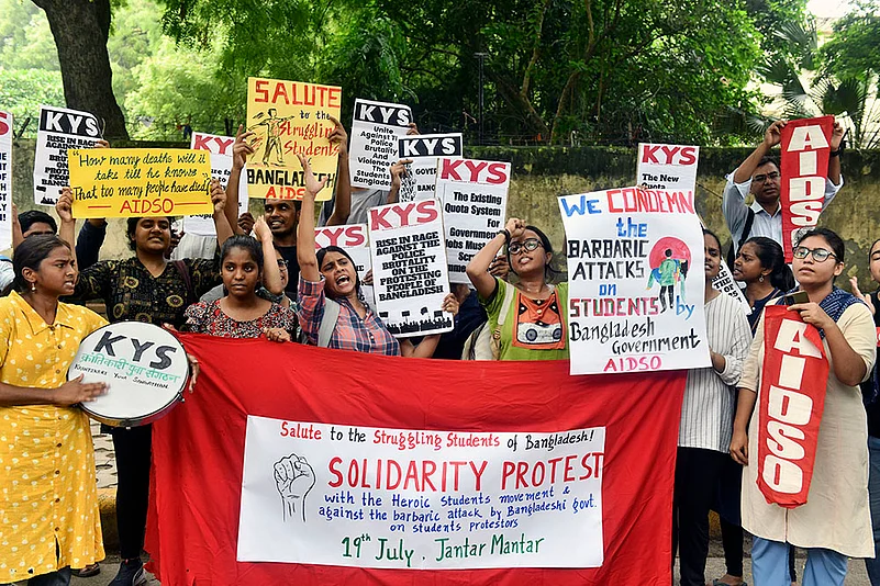 Students Protest_in Solidarity With_Bangladeshs Anti-Quota Movement_7