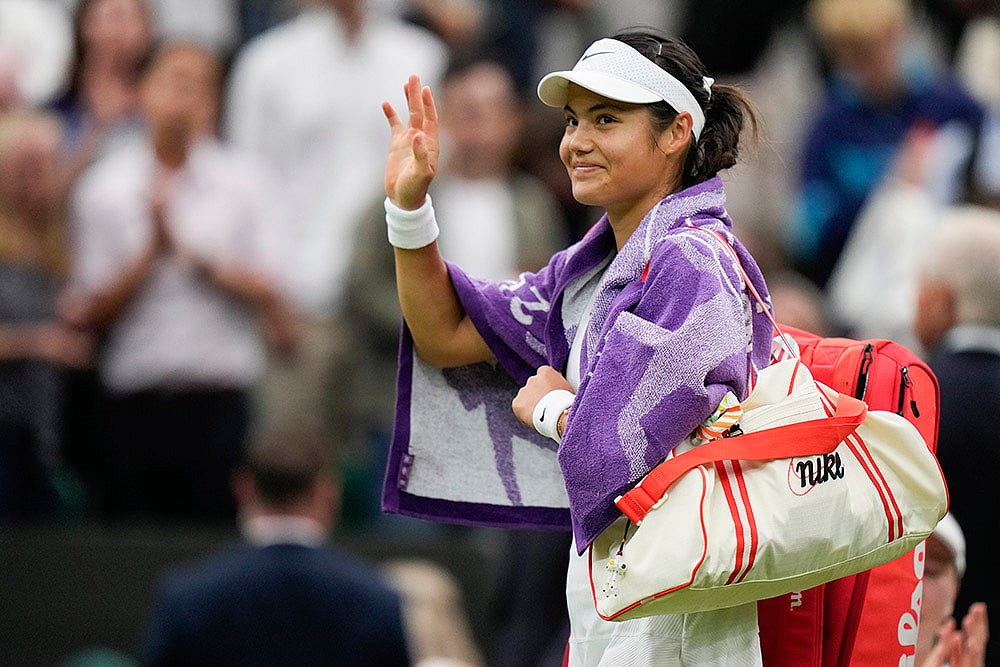 2024 Wimbledon Tennis Lulu Sun vs Emma Raducanu_Photo_2