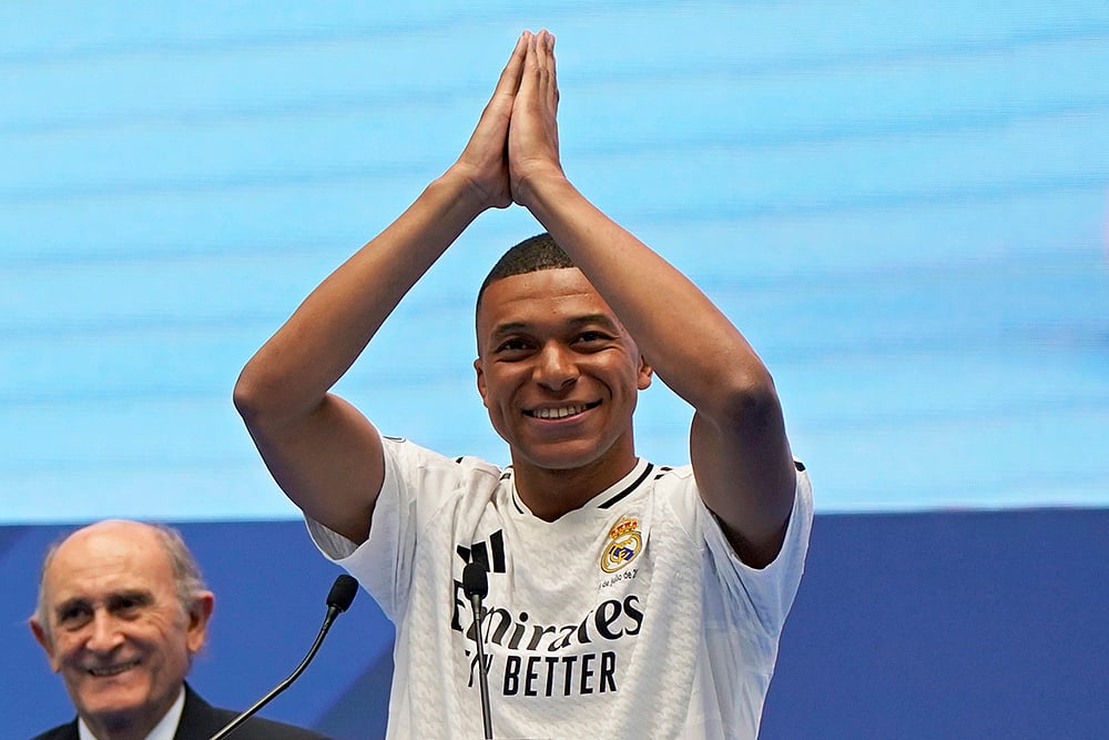 Kylian Mbappe Joins Real Madrid FC Photo gallery_7