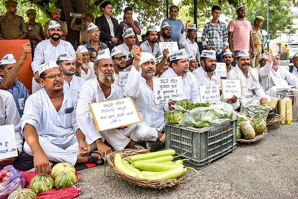 AAP protest in support of vegetable and fruit vendors in Meerut