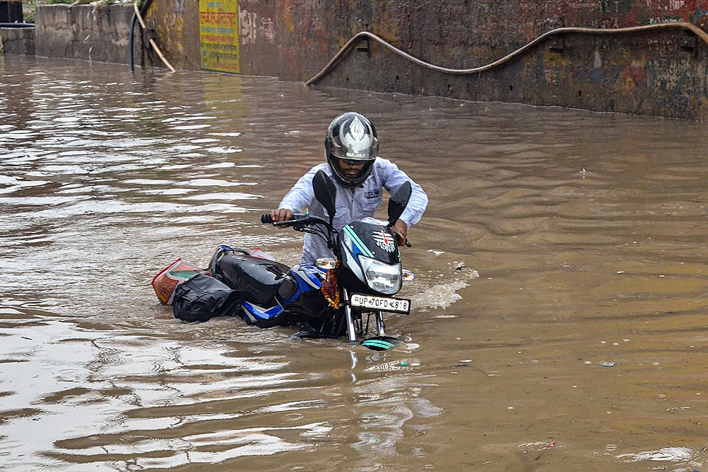 Waterlogging after rain in Mirzapur