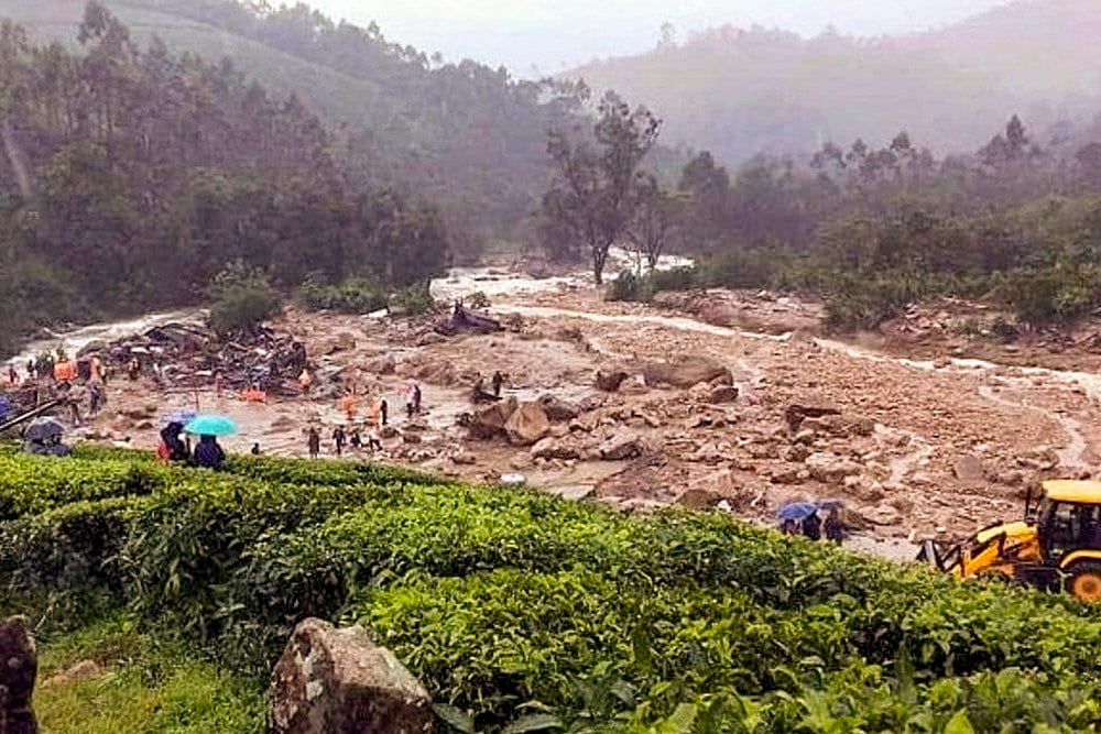 Landslides near Meppadi in Wayanad, Kerala_4