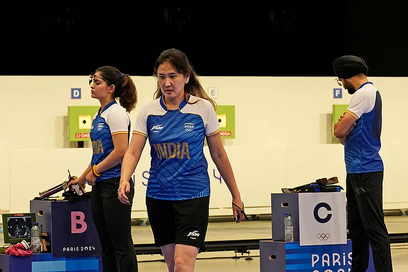 Paris Olympics Shooting_Manu Bhakar_10m air pistol mixed team_8