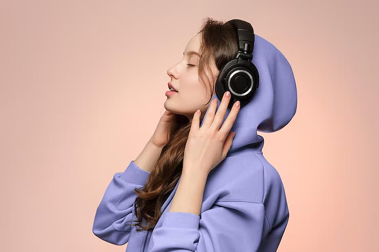 Amazon  : Best Headphone under 2000
