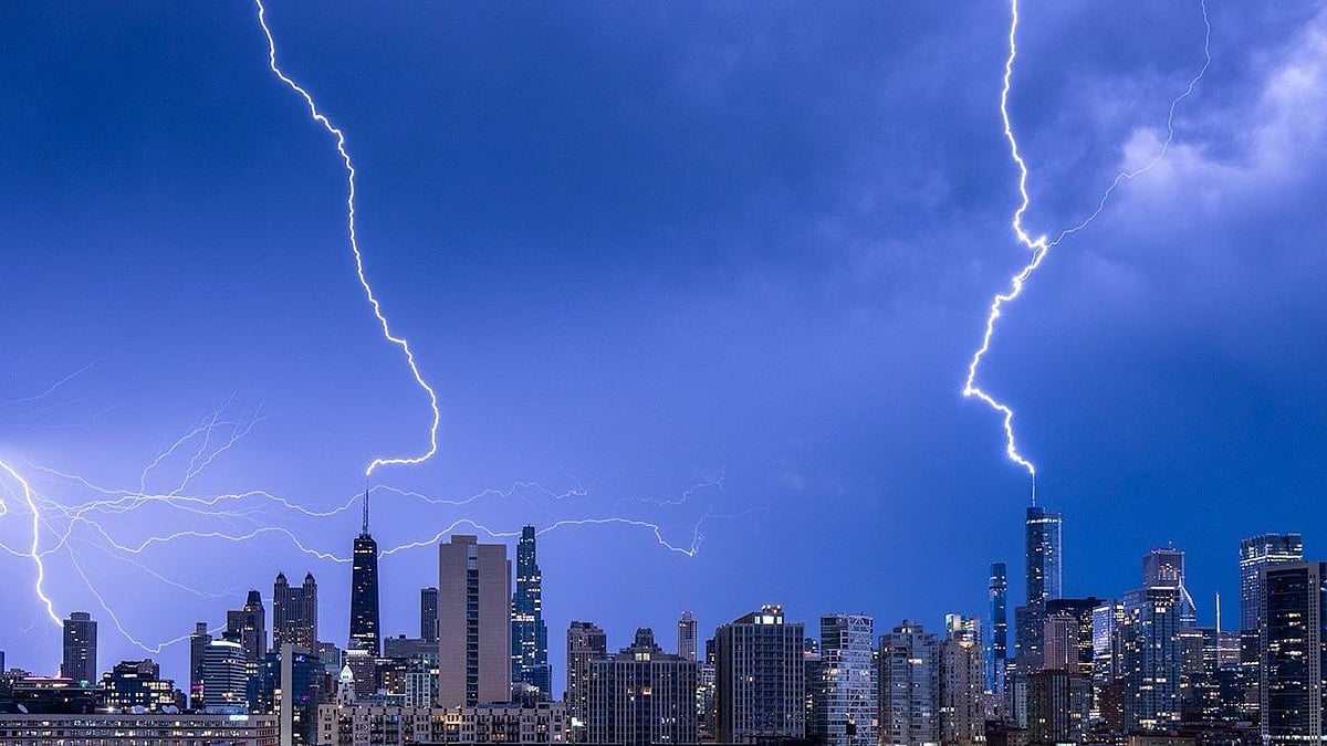 Barry Butler/X : Lightning strike Chicago skyline on Sunday.