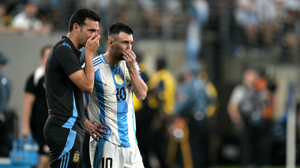 Lionel Scaloni has said Lionel Messi did not want to leave the pitch in their Copa America final.