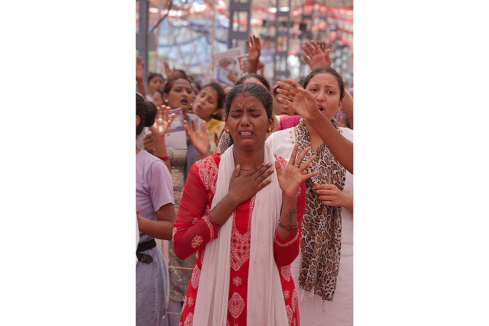Ankur Narula followers during prayer meet in Church 