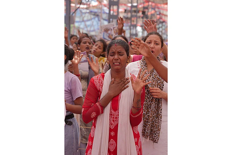 Ankur Narula followers during prayer meet in Church