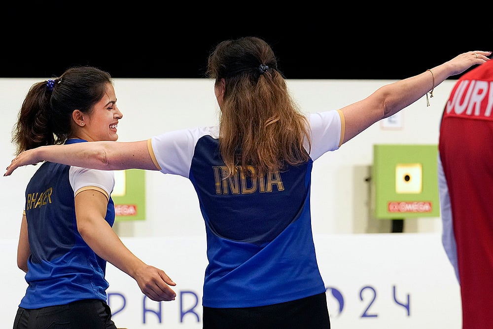 Paris Olympics Shooting_Manu Bhakar_10m air pistol mixed team_4