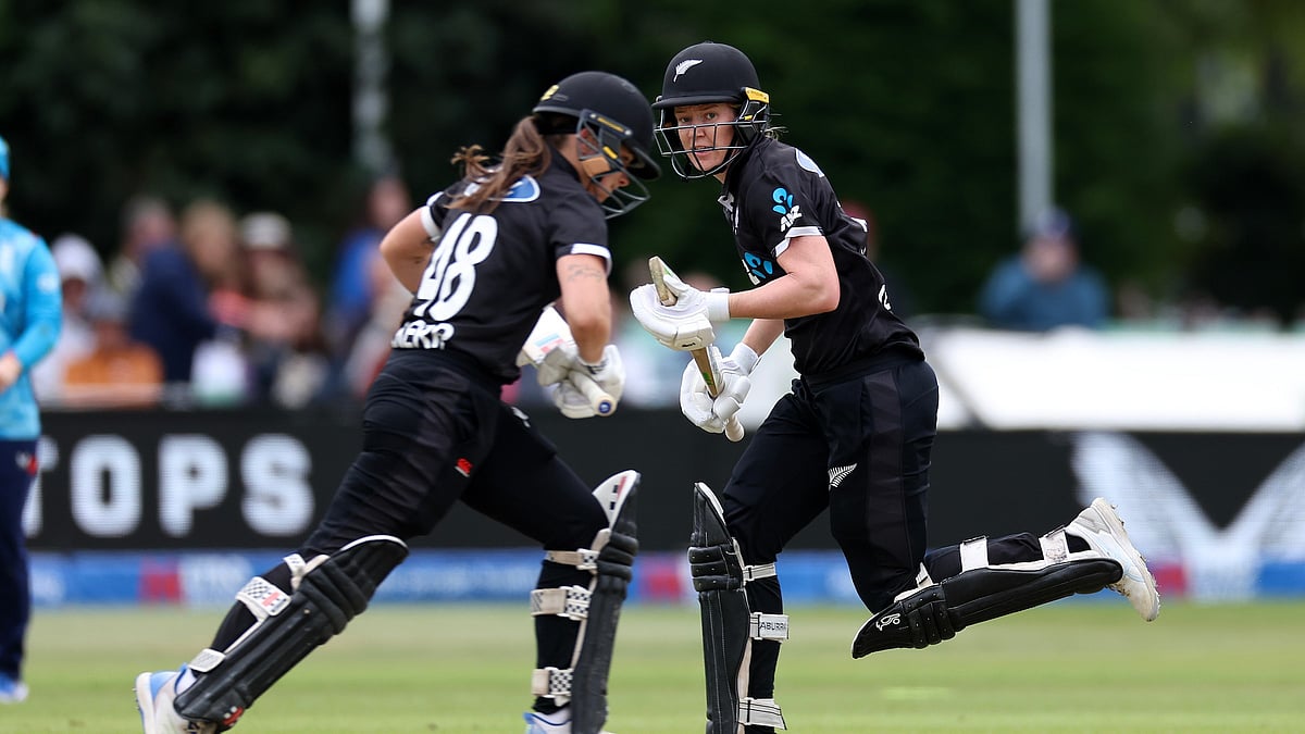 Photo: X/ @WHITE_FERNS : New Zealand women cricketers running between the wickets during the match against England women.