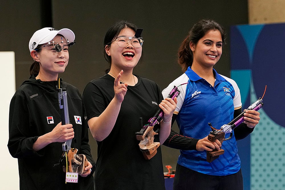 Manu Bhaker won bronze at 2024 Paris Summer Olympics_3