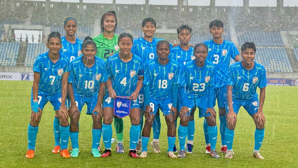 X | Indian Football Team 
