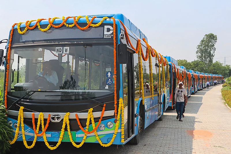 Launch of 350 battery operated buses at Bansera near Sarai Kale Khan in Delhi